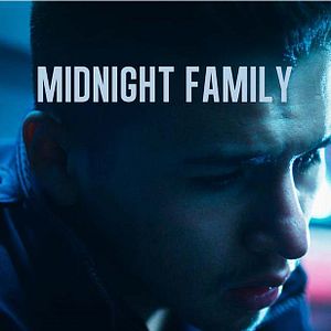 Foto Familia de medianoche