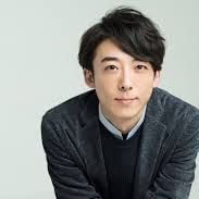 Foto Issey Takahashi