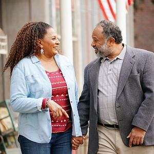 Foto Bless This Mess