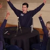 Foto 100 humanos: respuestas a preguntas de la vida.