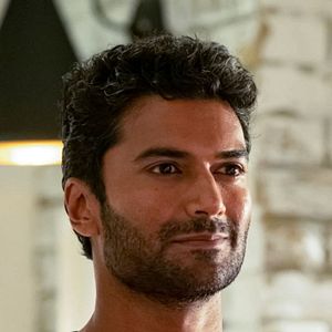 Foto Sendhil Ramamurthy