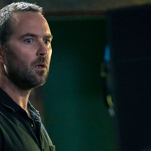 Foto Sullivan Stapleton