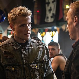 Foto Noughts + Crosses