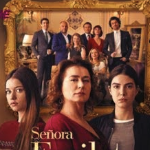 Foto La señora Fazilet y sus hijas