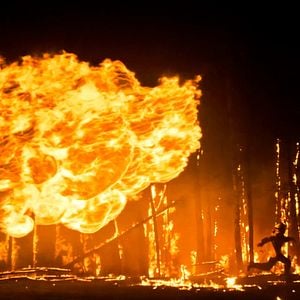 Foto Contra El Fuego