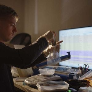 Foto Shiny_Flakes: El cibernarco adolescente