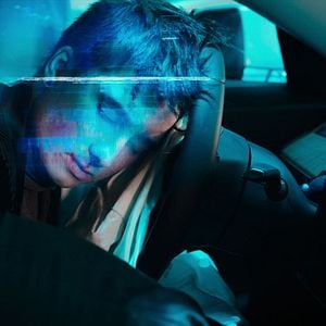 Foto Life's A Glitch With Julien Bam