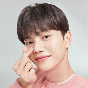 Foto Song Kang