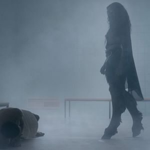 Foto Invocando Al Demonio