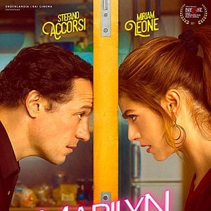 Foto Marilyn tiene los ojos negros