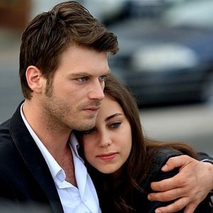 Foto Kuzey Güney: Dos hermanos y un mismo amor
