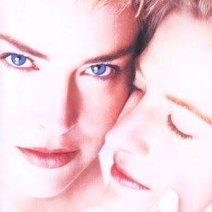 Foto Mujer contra mujer