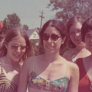 Foto Las Janes: Mujeres anónimas