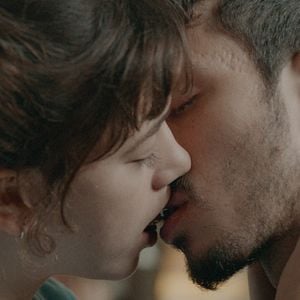 Foto All Eyes off Me