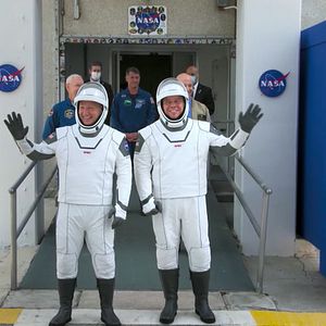 Foto Return To Space