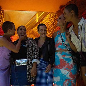 Foto Las últimas de la fila