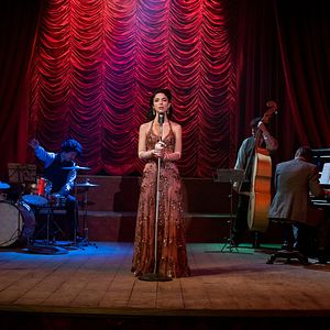 Foto Robbing Mussolini