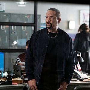 Foto La Ley Y El Orden: UVE