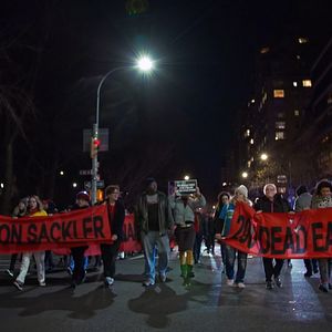 Foto All The Beauty And The Bloodshed