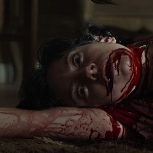 Foto Comunión Con El Diablo