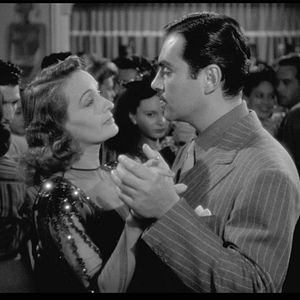 Foto Distinto Amanecer