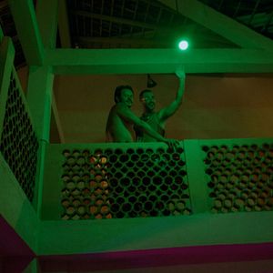 Foto Rotting in the Sun