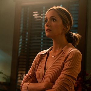 Foto La Noche Del Demonio: La Puerta Roja