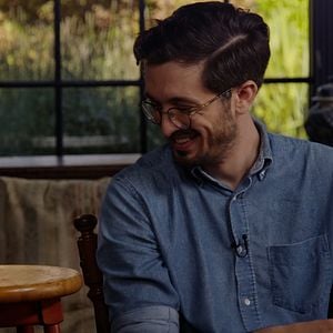 Foto Marcel The Shell With Shoes On