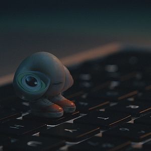 Foto Marcel The Shell With Shoes On