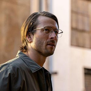 Foto Cómplices del engaño