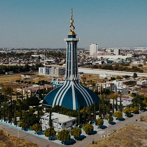 Foto La oscuridad de La Luz del Mundo