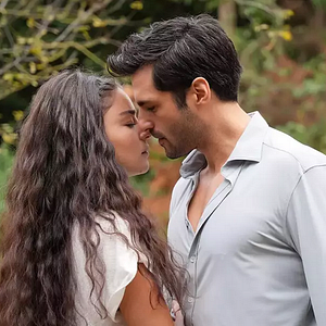 Foto Ties of Destiny