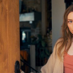 Foto Nadie es lo que parece