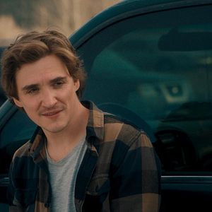 Foto Nadie es lo que parece