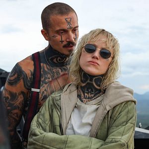 Foto God is a Bullet