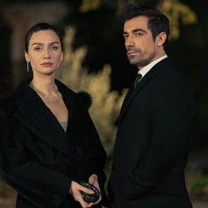 Foto Como vuela el cuervo