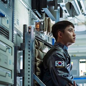 Foto The Moon: Sobreviviente