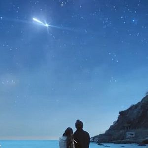 Foto Yıldızlar Bana Uzak