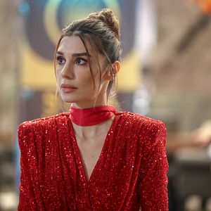 Foto Yıldızlar Bana Uzak