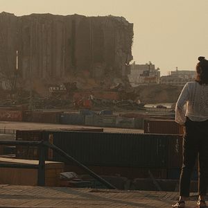 Foto Dancing on the Edge of a Volcano