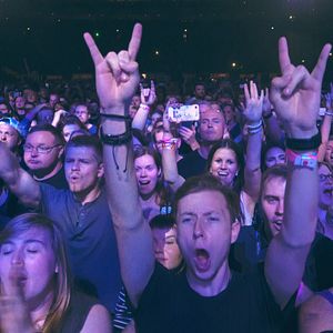 Foto Hate to Love: Nickelback