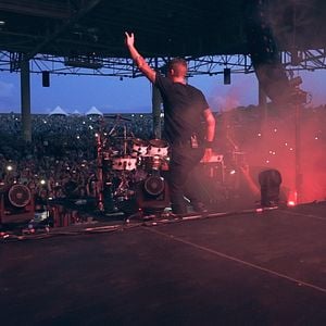 Foto Hate to Love: Nickelback