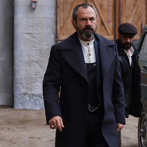 Foto La Leyenda del Árbol Negro