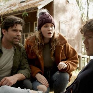 Foto The Legend Of Lake Hollow