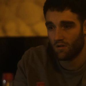 Foto Talking to Ghosts