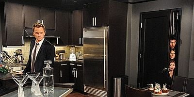 Cartel de Una sobre-compensación