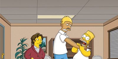 Cartel de Love Is a Many Strangled Thing