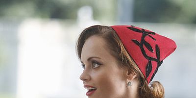 Cartel de One Coin In A Fountain