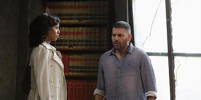 Cartel de Espías como nosotros