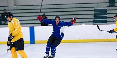 Cartel de Bench-Clearing Brawl